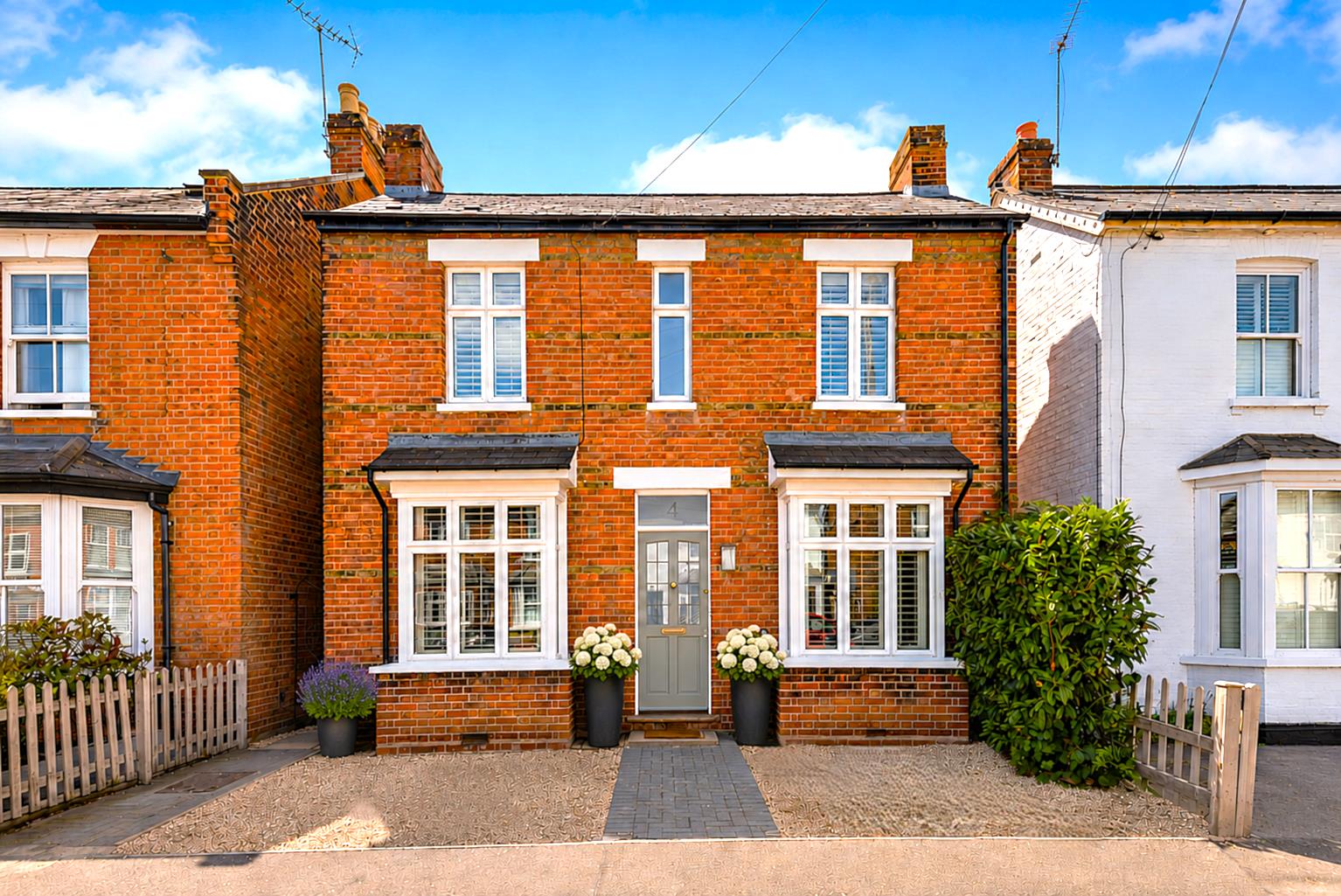 4 Queens Road, Egham